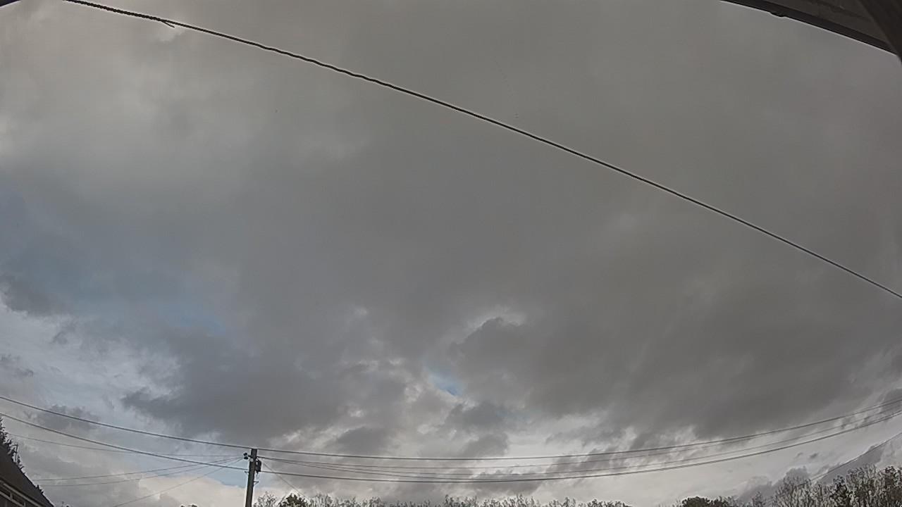 20261002_143942_cam2.jpg
