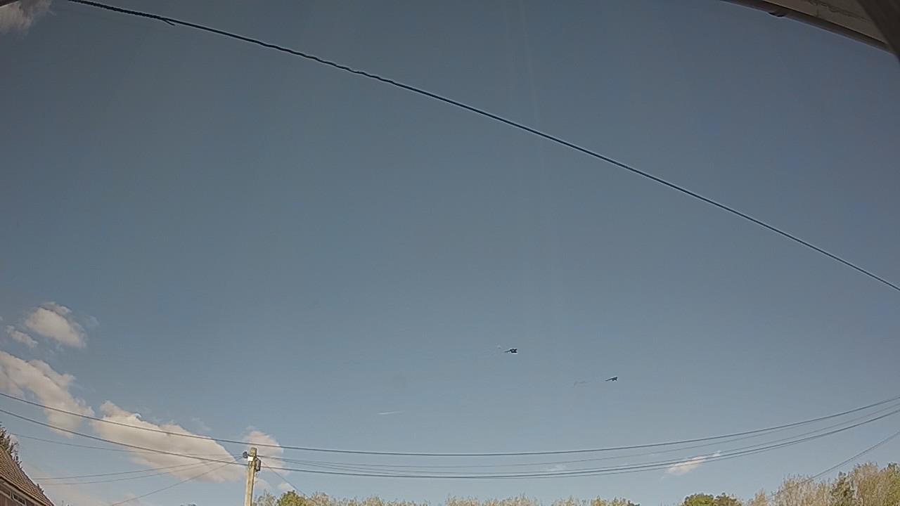 20261003_142547_cam2.jpg