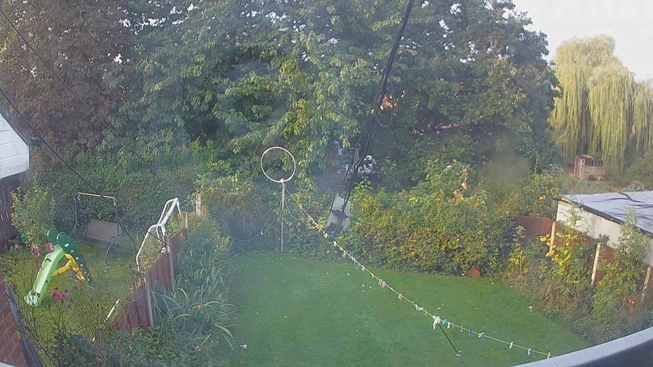20261010_071354_cam1.jpg